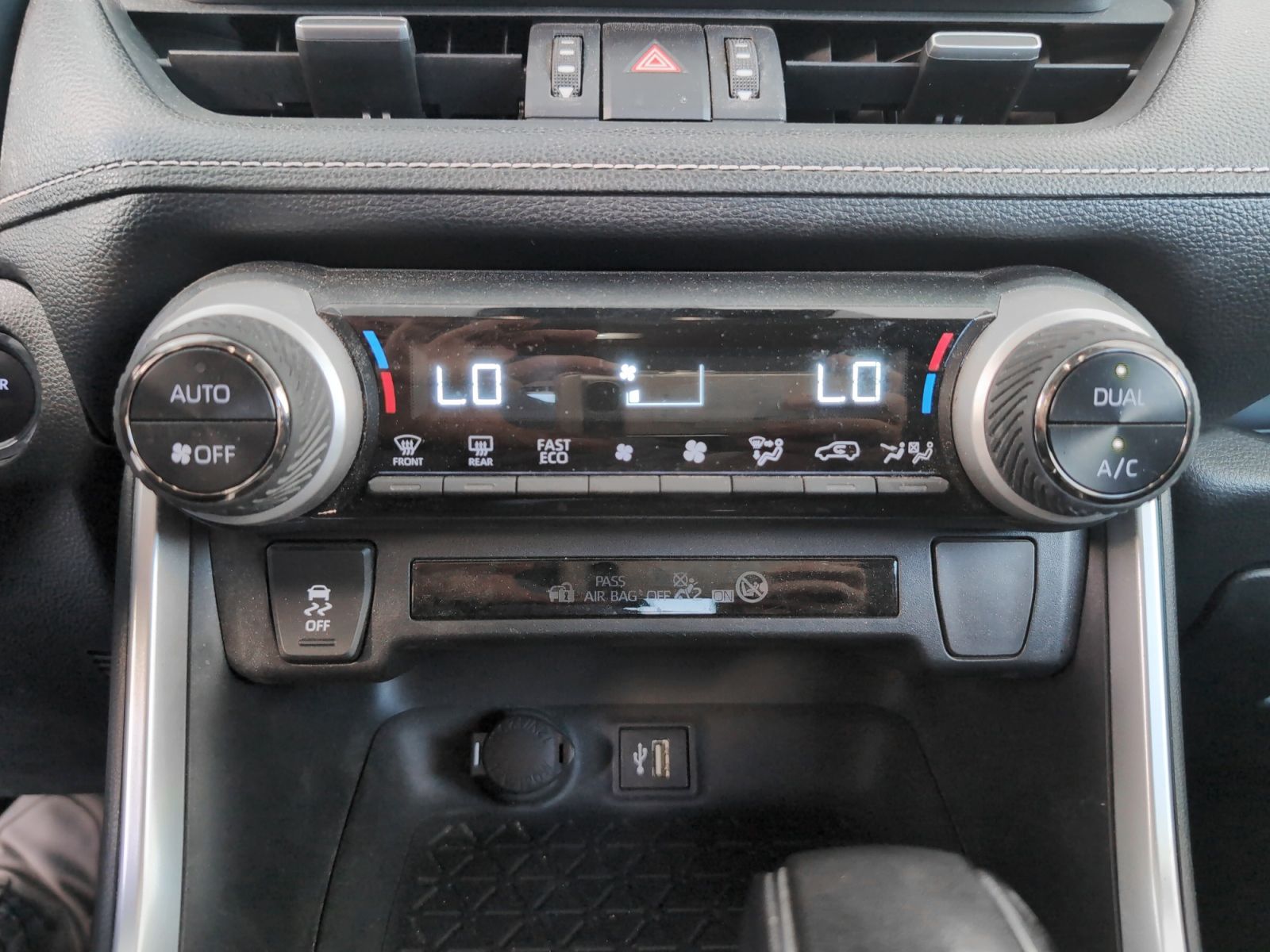 Toyota RAV4 220H e-CVT 4x2 Business - foto 22