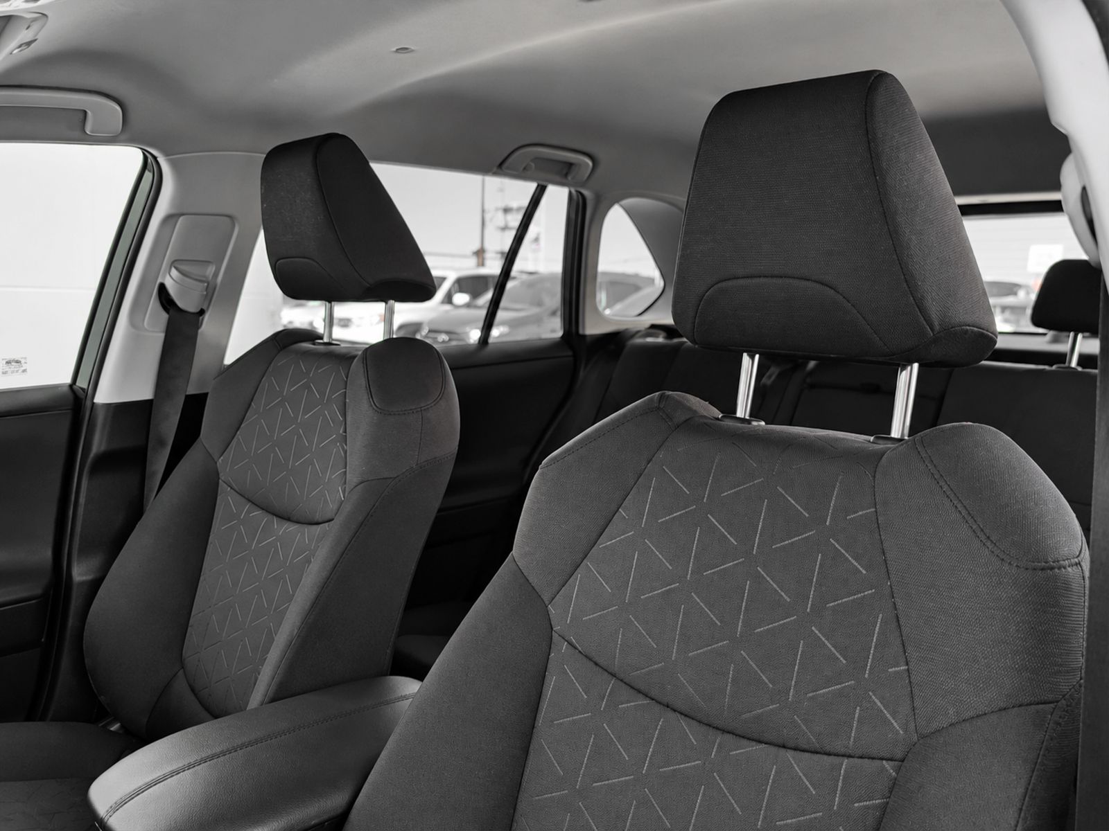 Toyota RAV4 220H e-CVT 4x2 Business - foto 23
