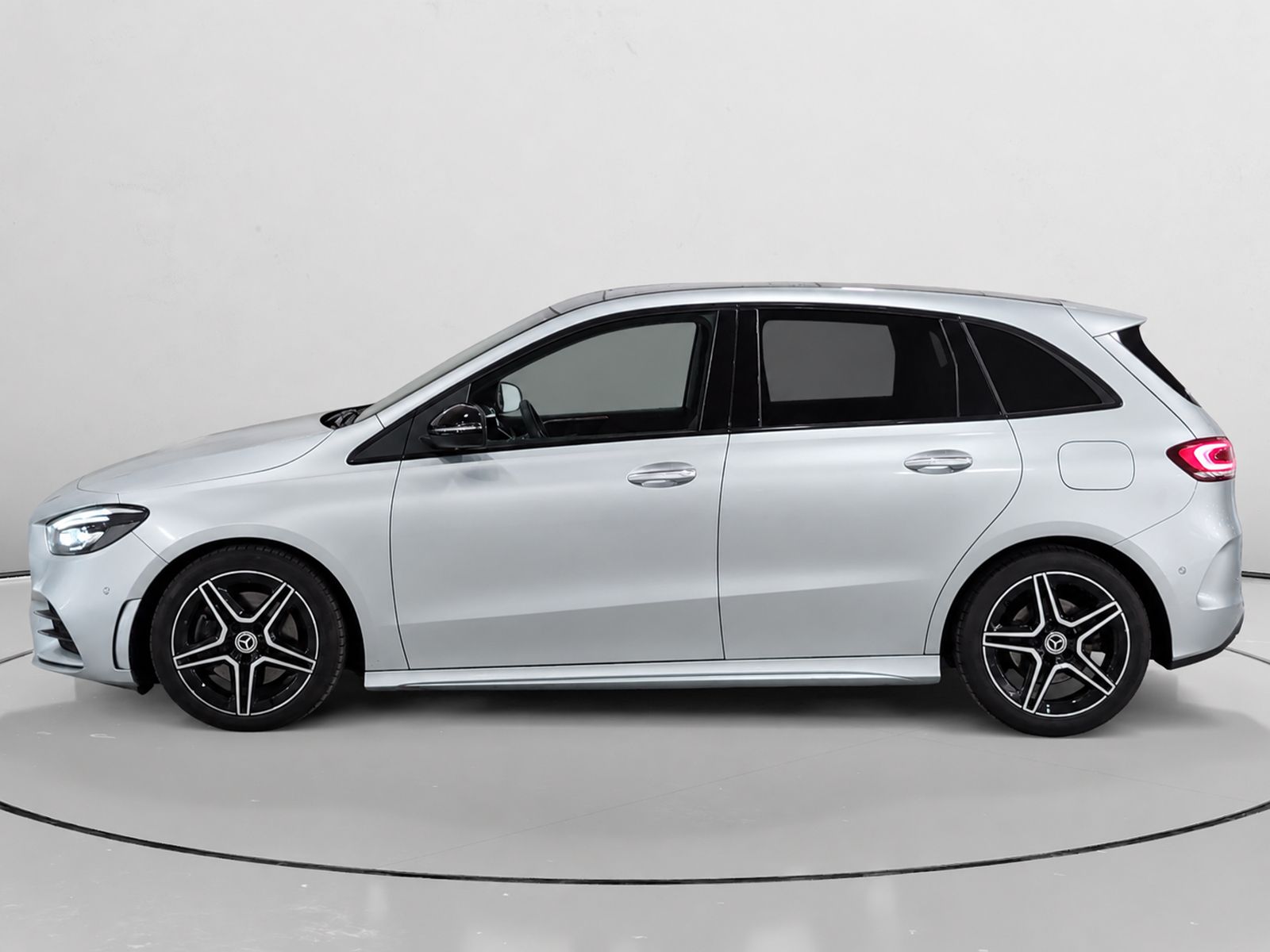 Mercedes-Benz Clase B 220 d - foto 6