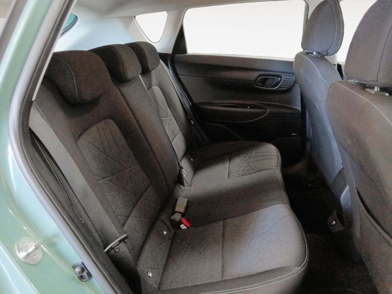 Hyundai Bayon 1.0 T-GDi 48V Essence - foto 12