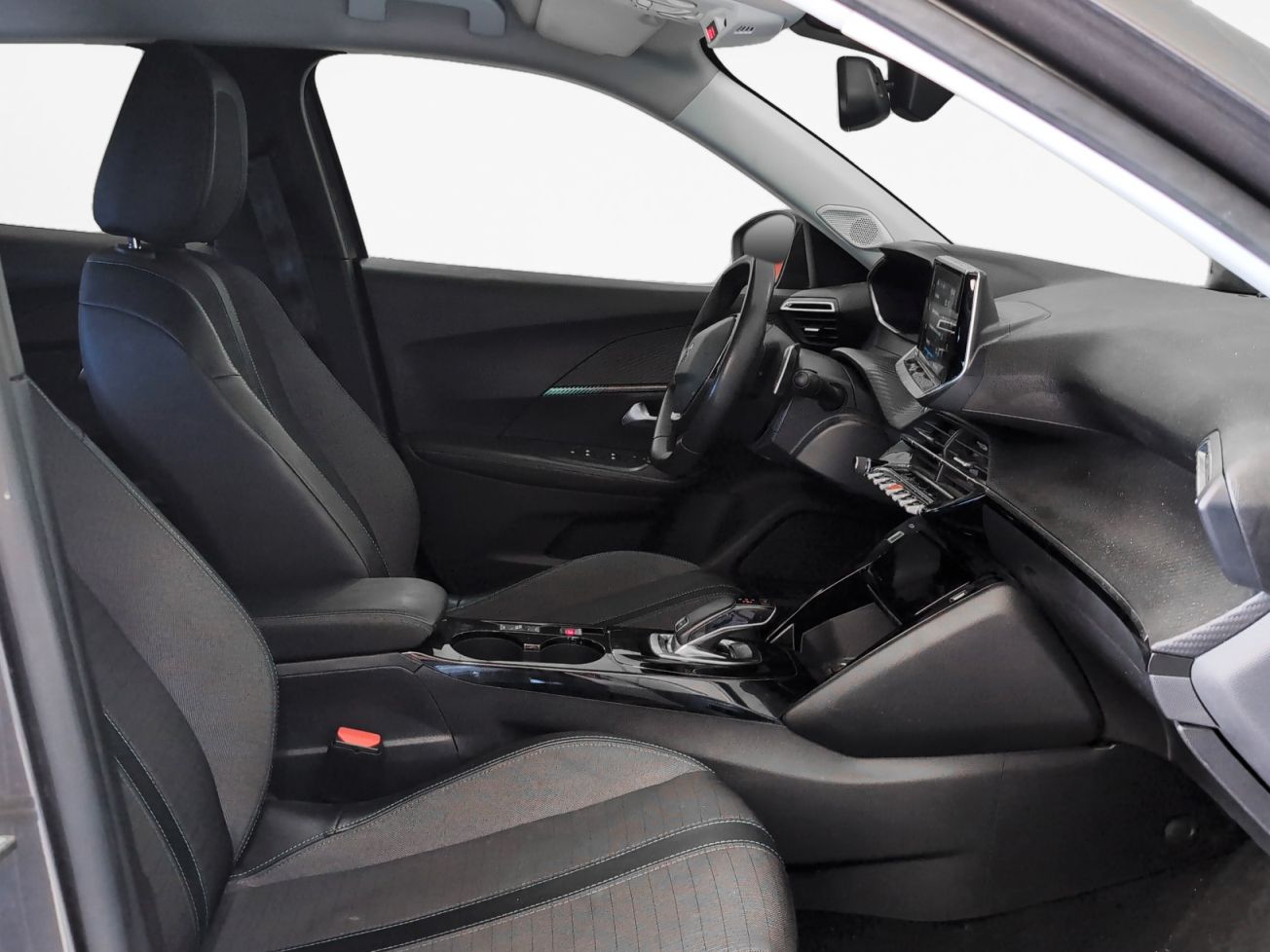 Peugeot 2008 PureTech 130 Allure EAT8 - foto 13