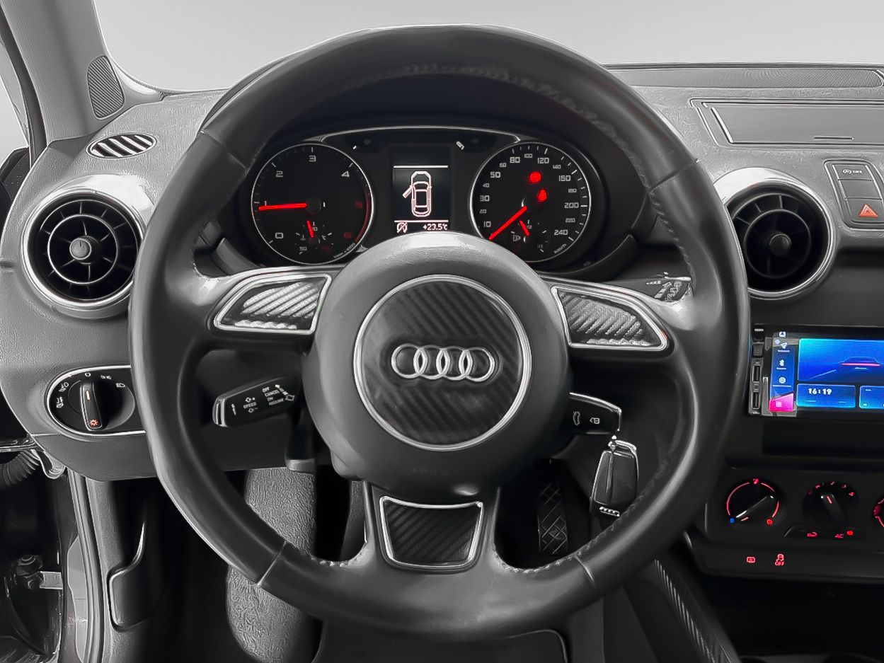 Audi A1 Attraction 1.6 TDI - foto 8