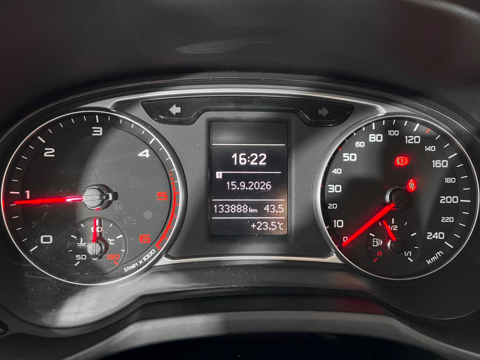 Audi A1 Attraction 1.6 TDI - foto 14