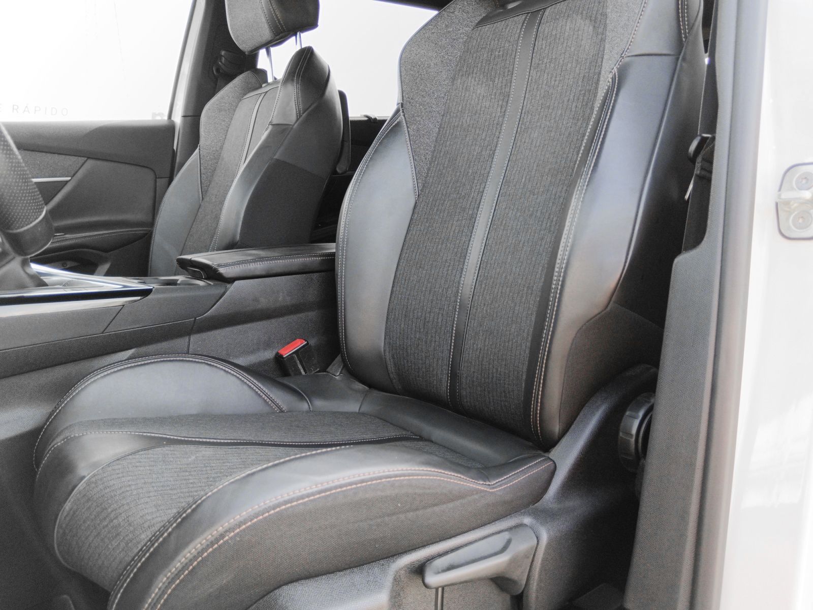 Peugeot 5008 BlueHDi 150 GT Line - foto 23
