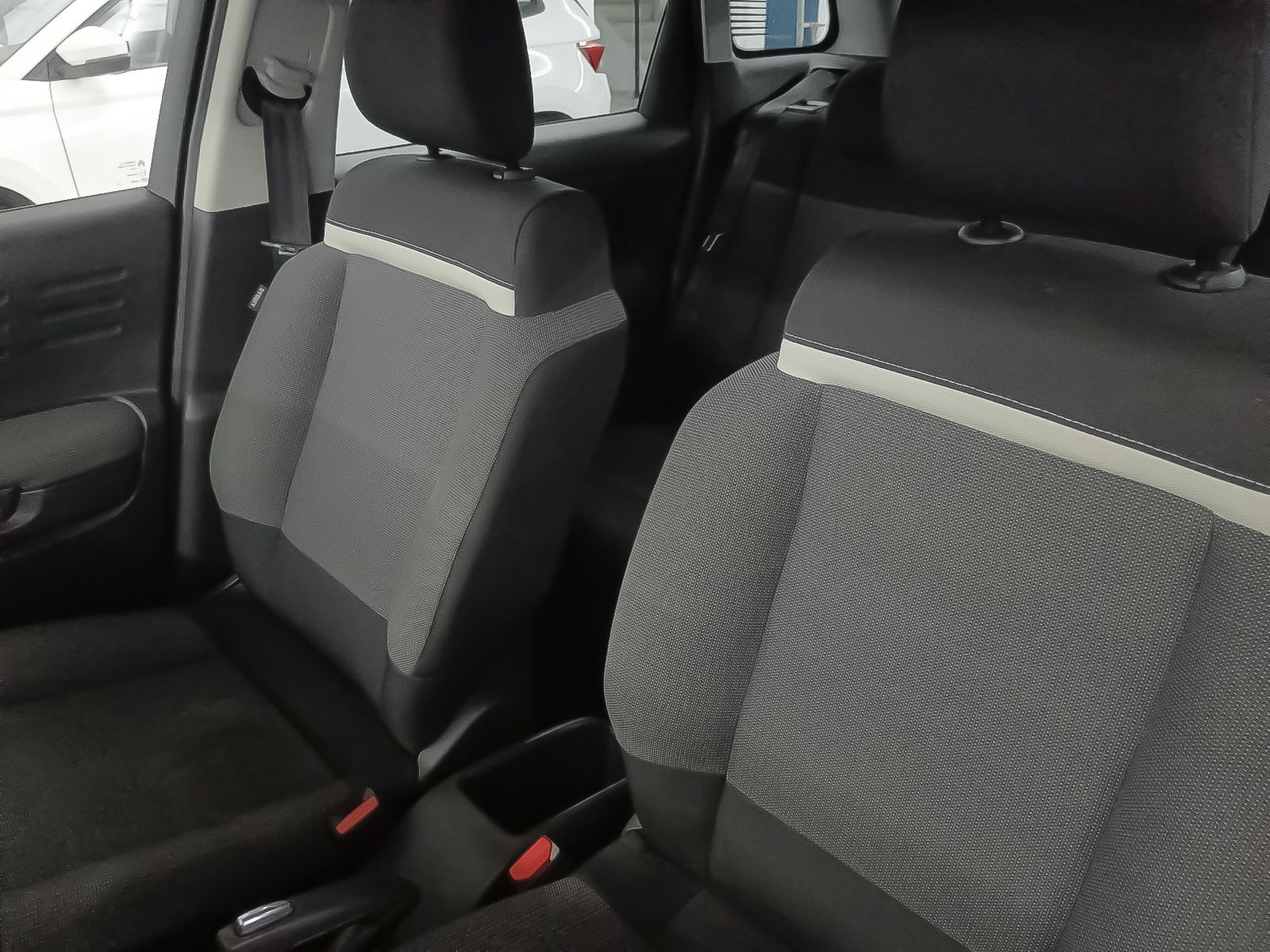 Citroën C3 Aircross PureTech 110 Plus - foto 22