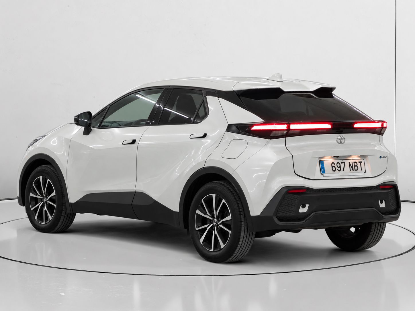 Toyota C-HR 140H Advance - foto 5