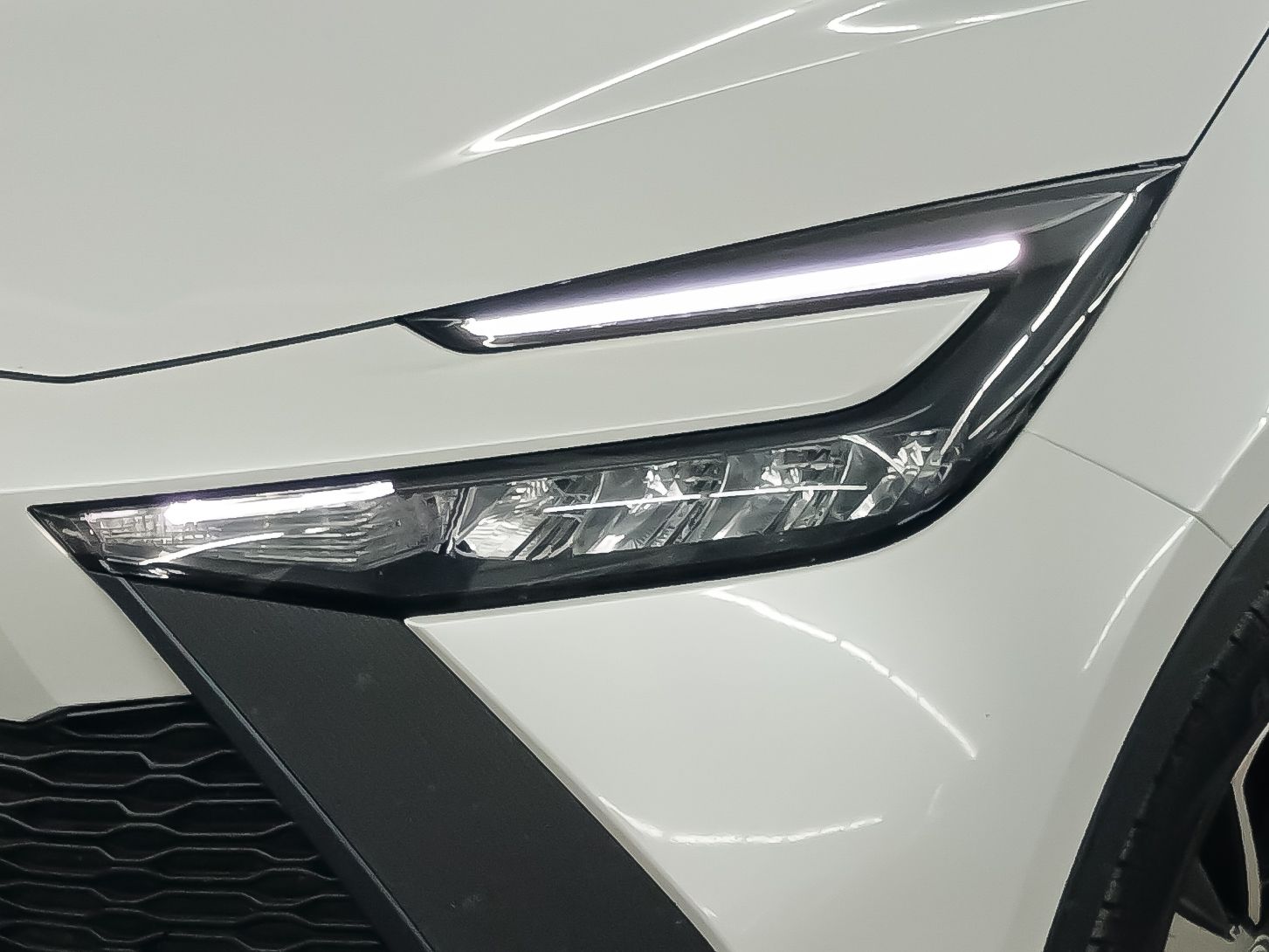 Toyota C-HR 140H Advance - foto 24