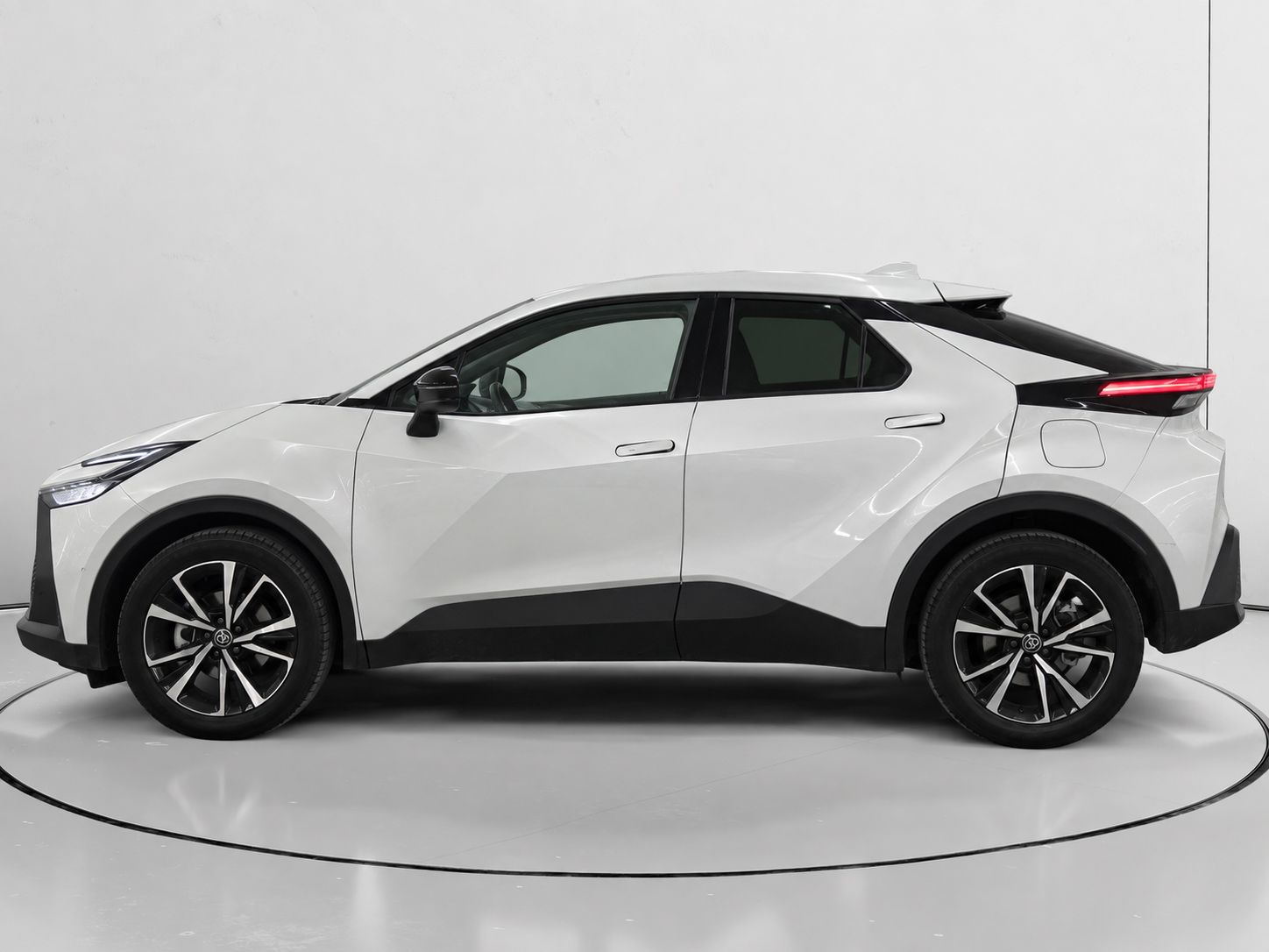Toyota C-HR 140H Advance - foto 6