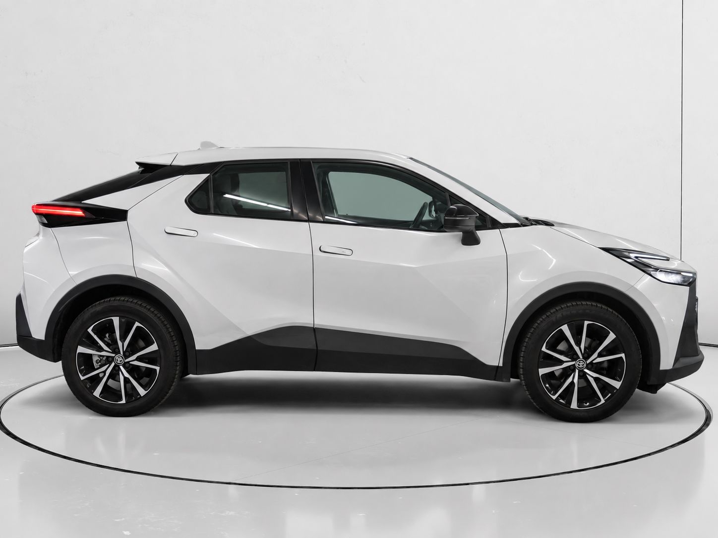 Toyota C-HR 140H Advance - foto 2