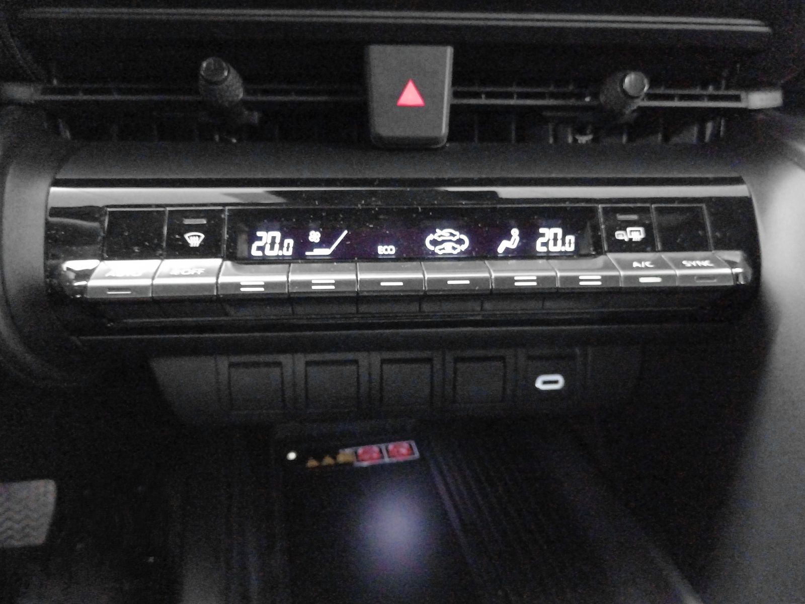 Toyota C-HR 140H Advance - foto 21