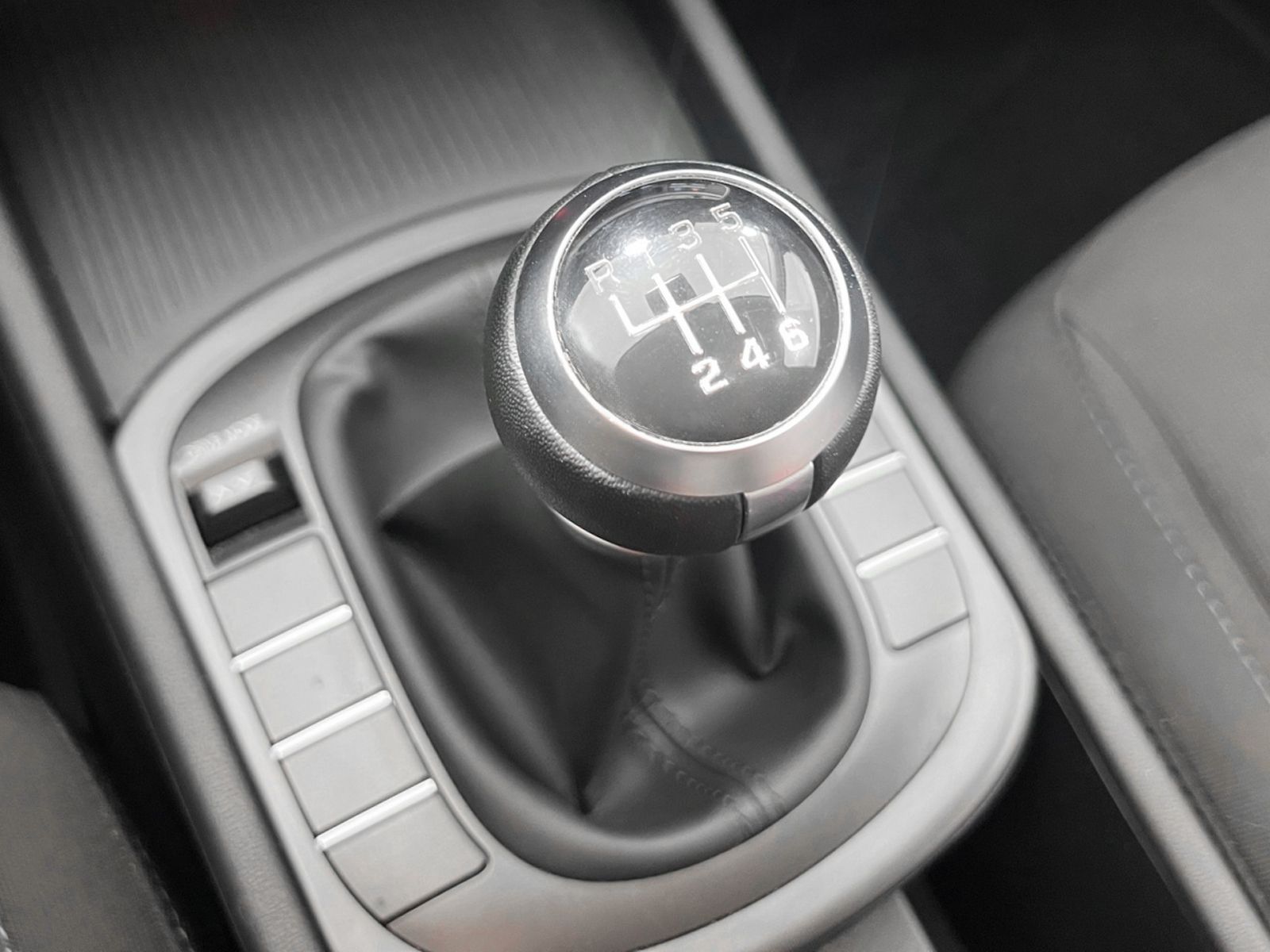 Hyundai Kona 1.0T Maxx - foto 14