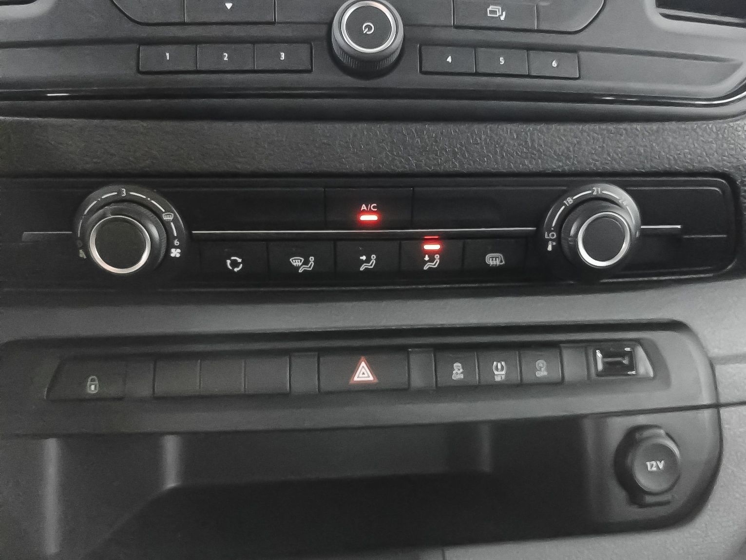 Fiat Scudo Furgon Doble Cabina Plegable 1.5 BlueHDi Easy L2 - foto 19
