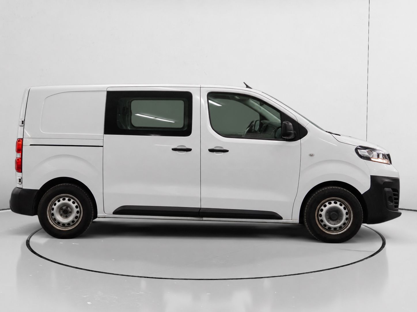 Fiat Scudo Furgon Doble Cabina Plegable 1.5 BlueHDi Easy L2 - foto 2