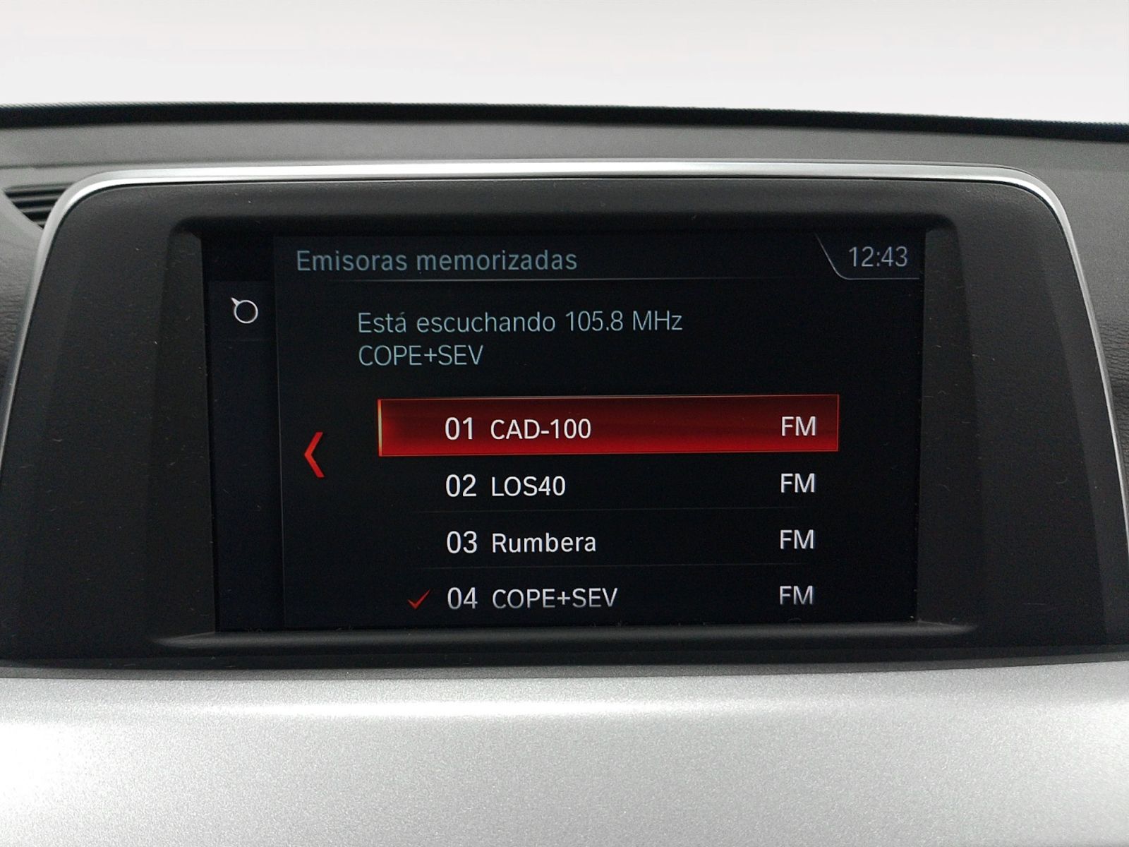 BMW X1 sDrive16d - foto 17