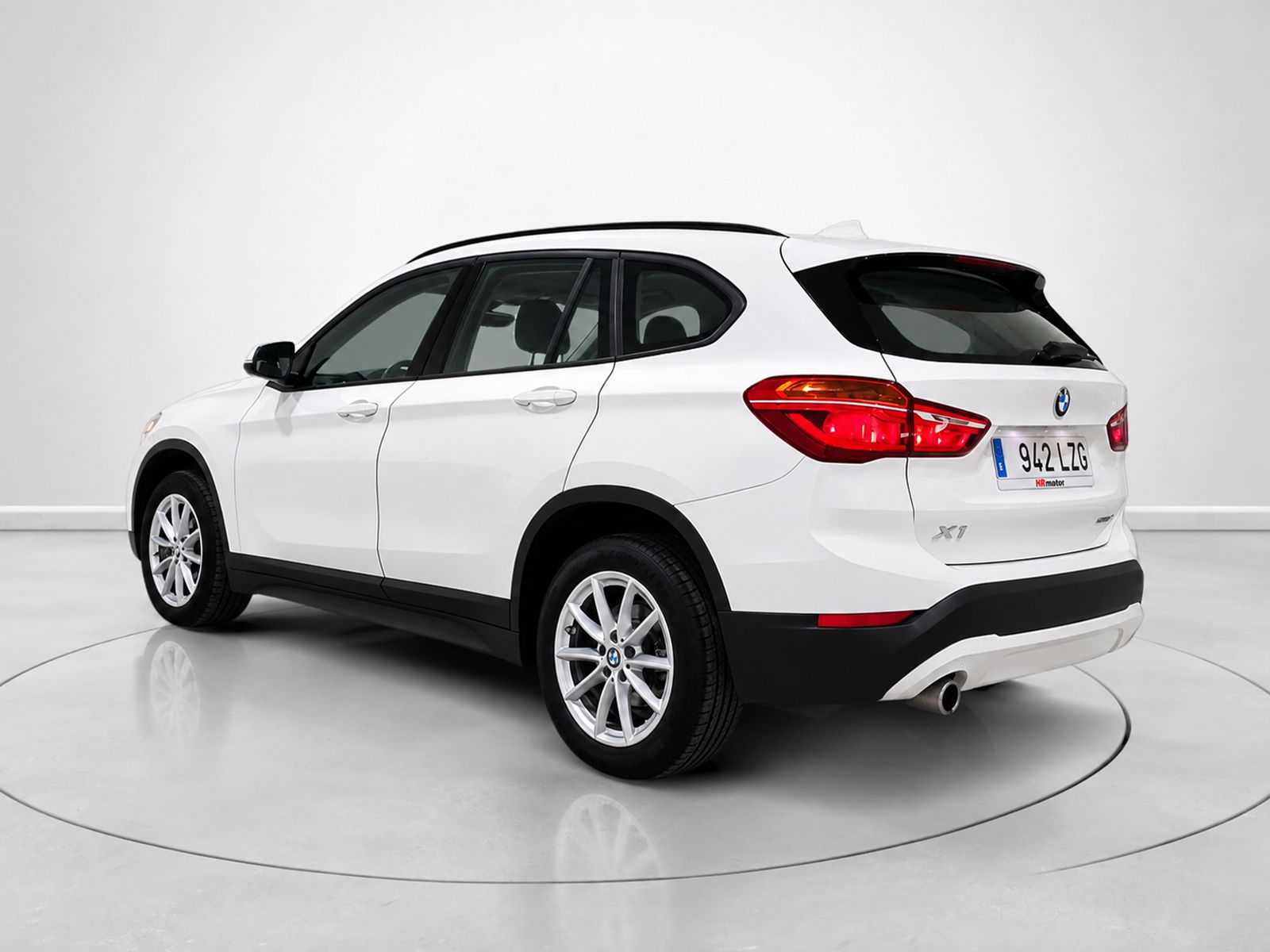 BMW X1 sDrive16d - foto 5