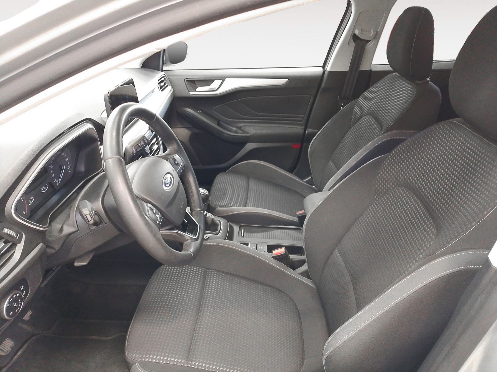 Ford Focus 1.5 EcoBlue Trend+ - foto 11