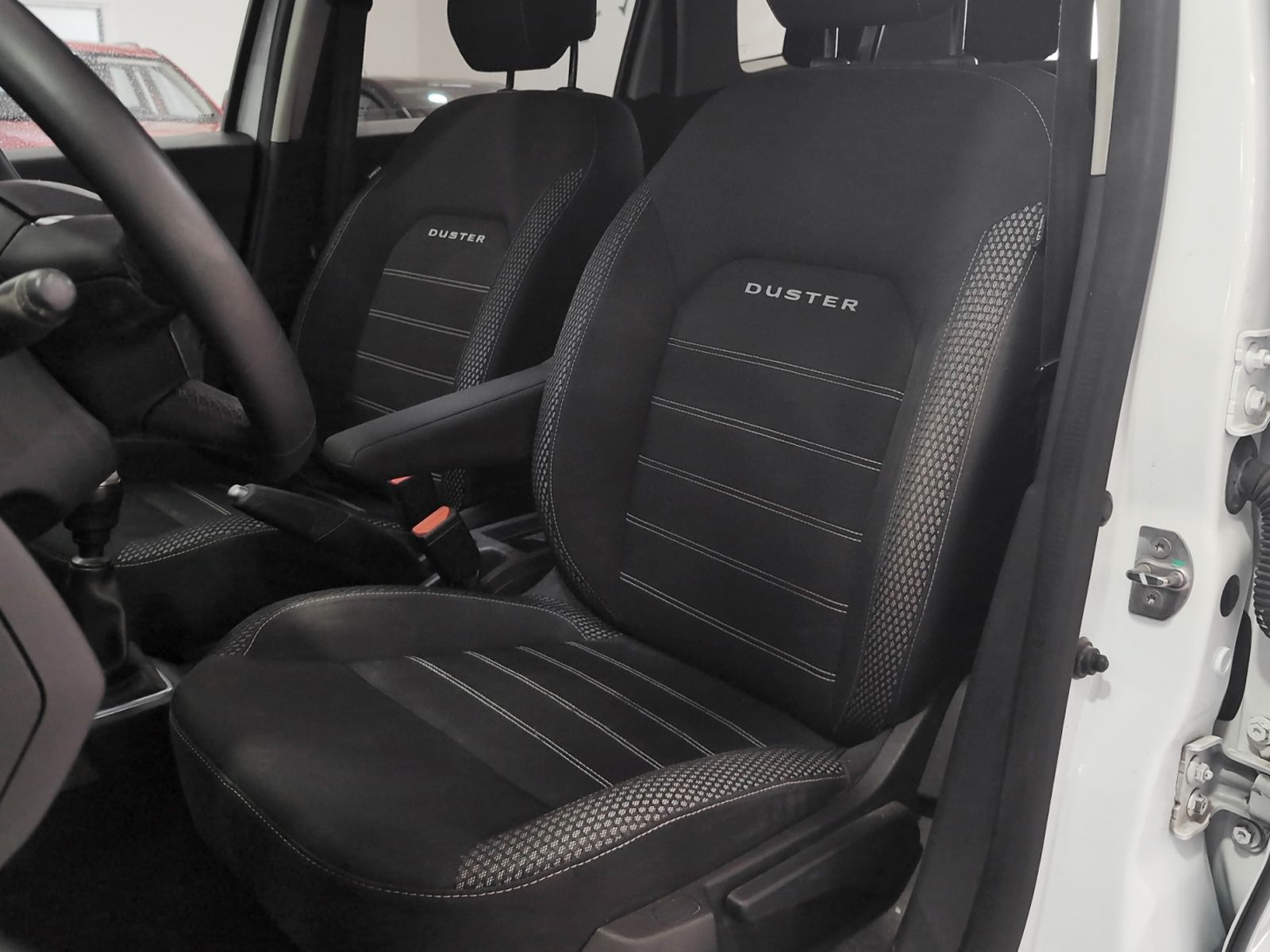 Dacia Duster Prestige TCe 4x2 - foto 23
