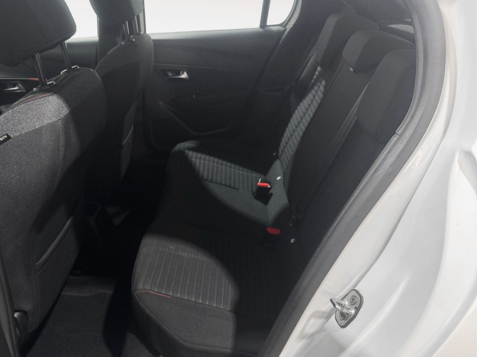 Peugeot 208 PureTech 100 Active Pack - foto 11