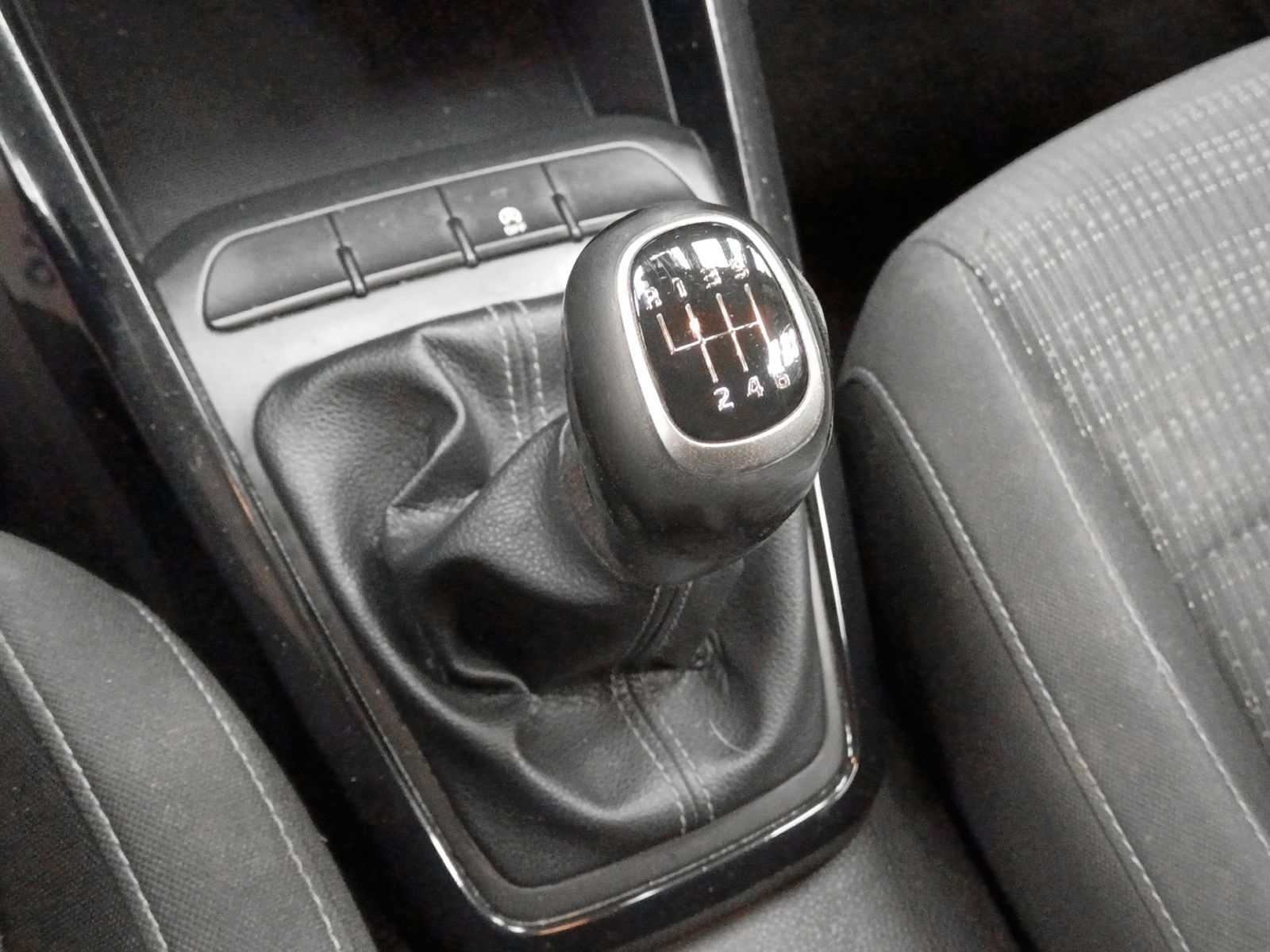 Kia Stonic 1.0 T-GDi Eco-Dynamic Drive - foto 15