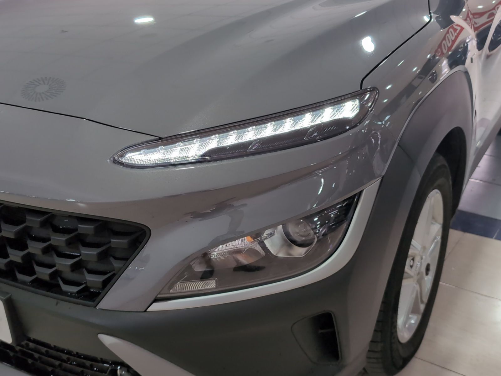 Hyundai Kona 1.0 T-GDi 48V Maxx 4x2 - foto 23