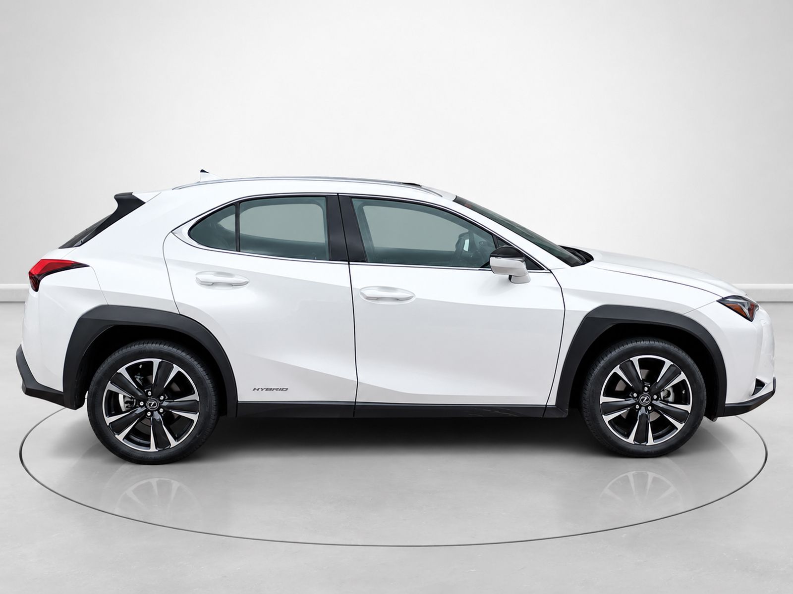 Lexus UX 250h Eco - foto 2