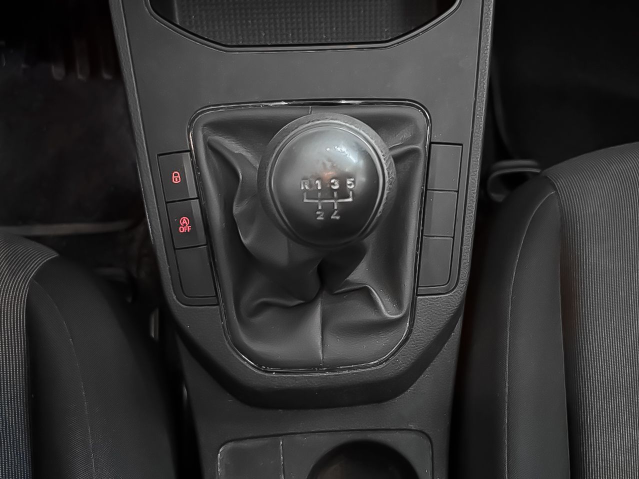 SEAT Ibiza 1.0 MPI Reference - foto 14