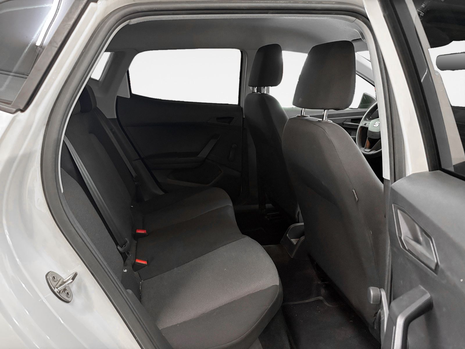 SEAT Ibiza 1.0 MPI Reference - foto 11