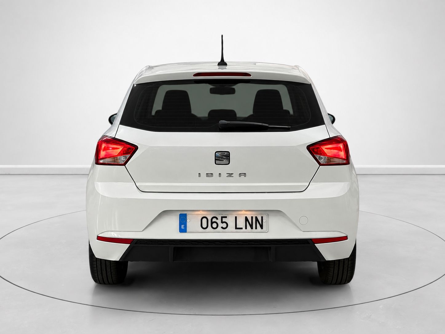 SEAT Ibiza 1.0 MPI Reference - foto 4