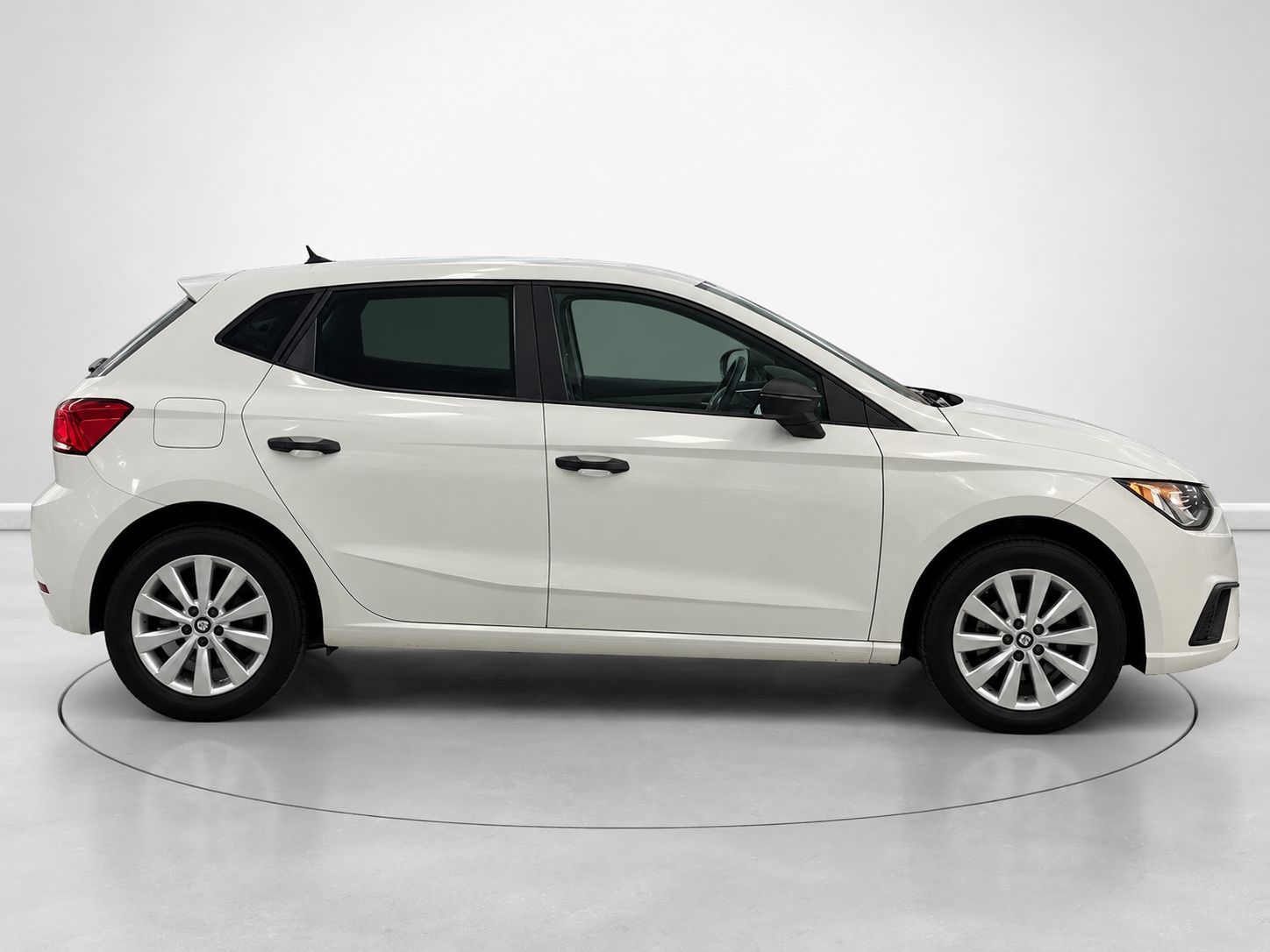 SEAT Ibiza 1.0 MPI Reference - foto 2