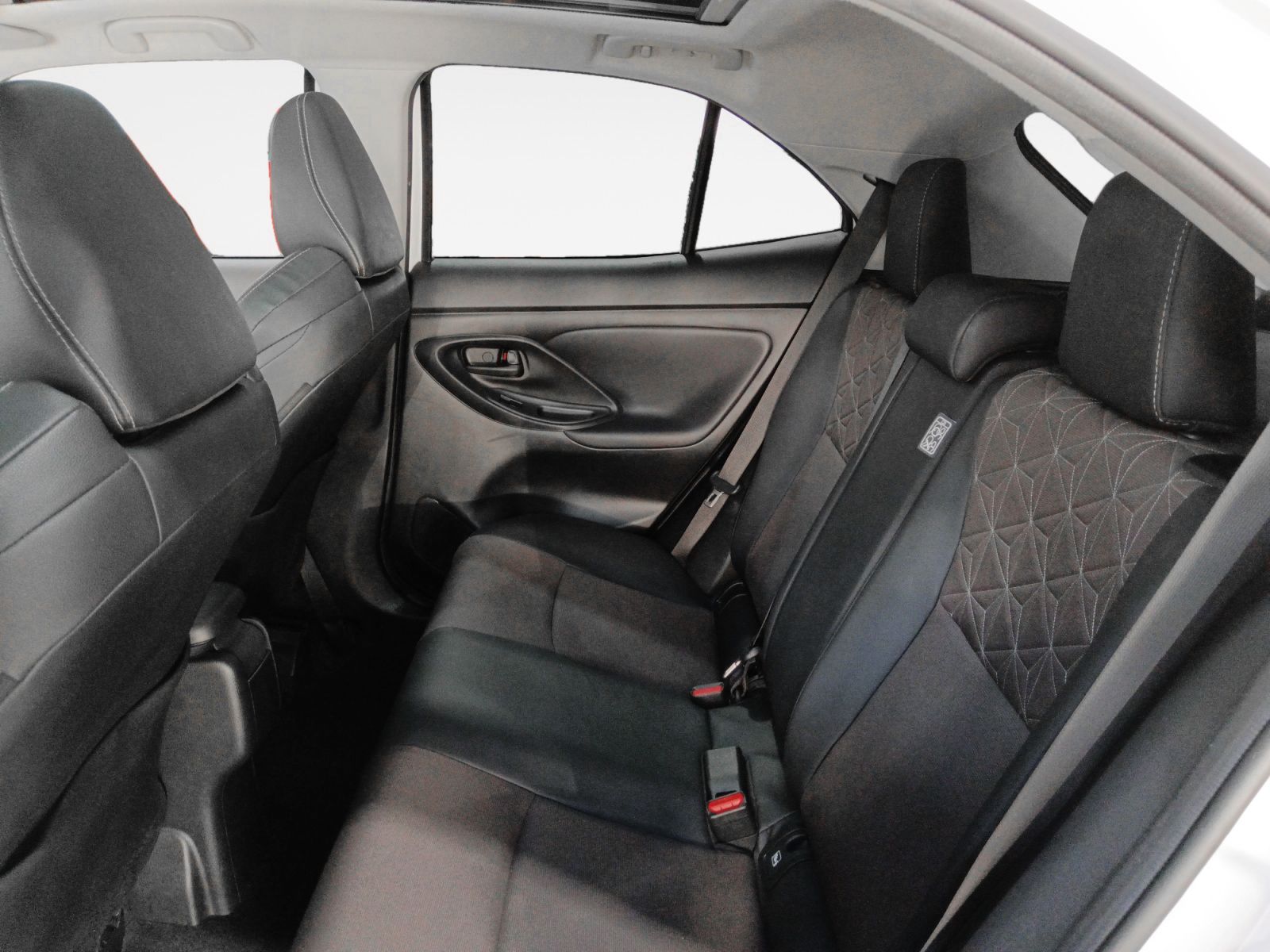 Toyota Yaris Cross 120H Style Plus - foto 11