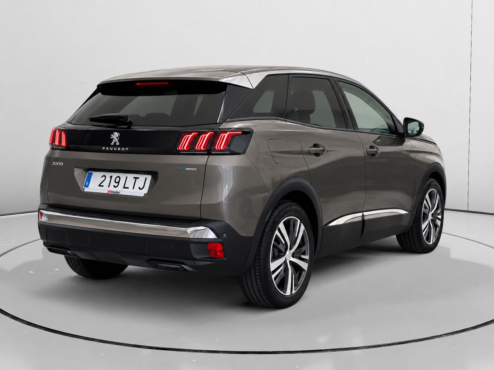 Peugeot 3008 Hybrid 225 Allure e-EAT8 - foto 3
