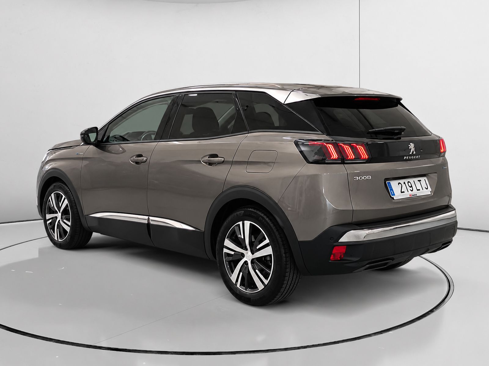 Peugeot 3008 Hybrid 225 Allure e-EAT8 - foto 5