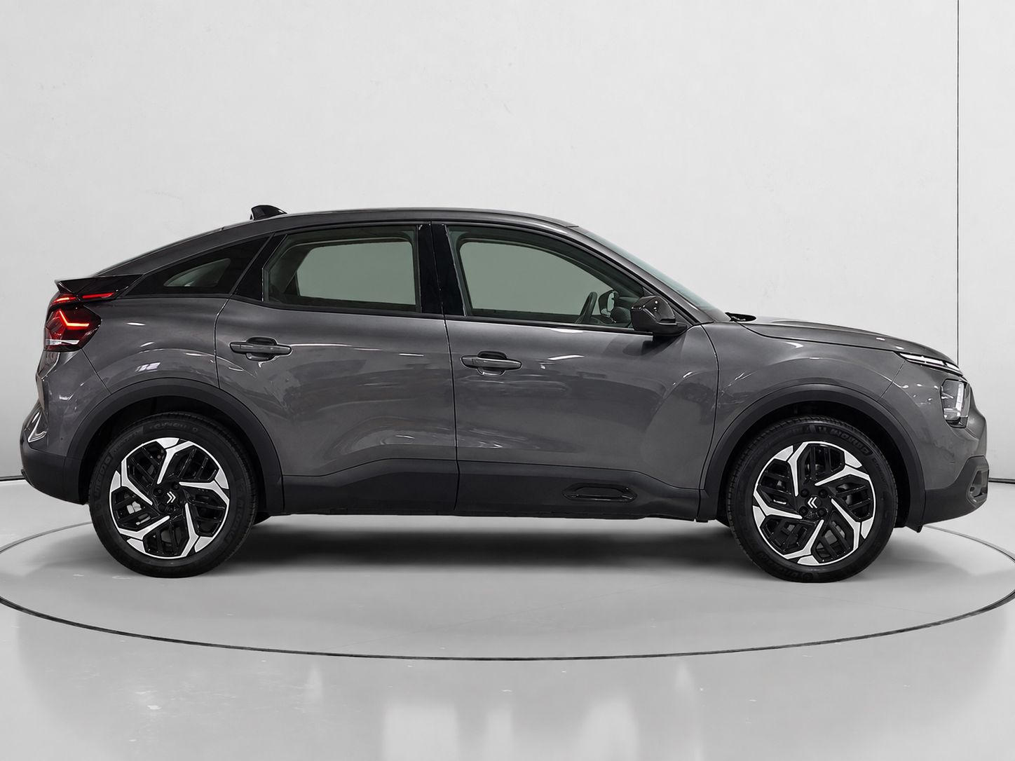 Citroën C4 PureTech 130 Plus - foto 2