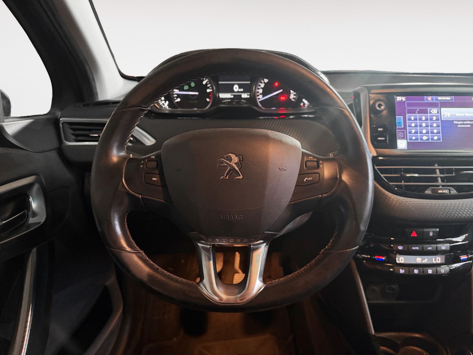 Peugeot 2008 PureTech 110 Allure - foto 9