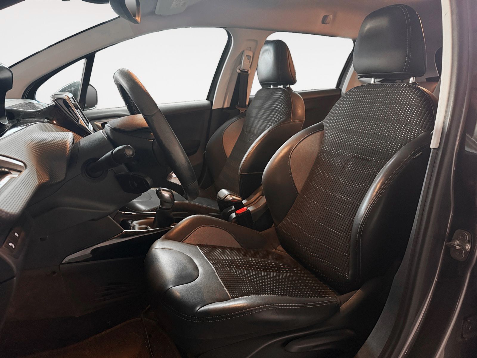 Peugeot 2008 PureTech 110 Allure - foto 10