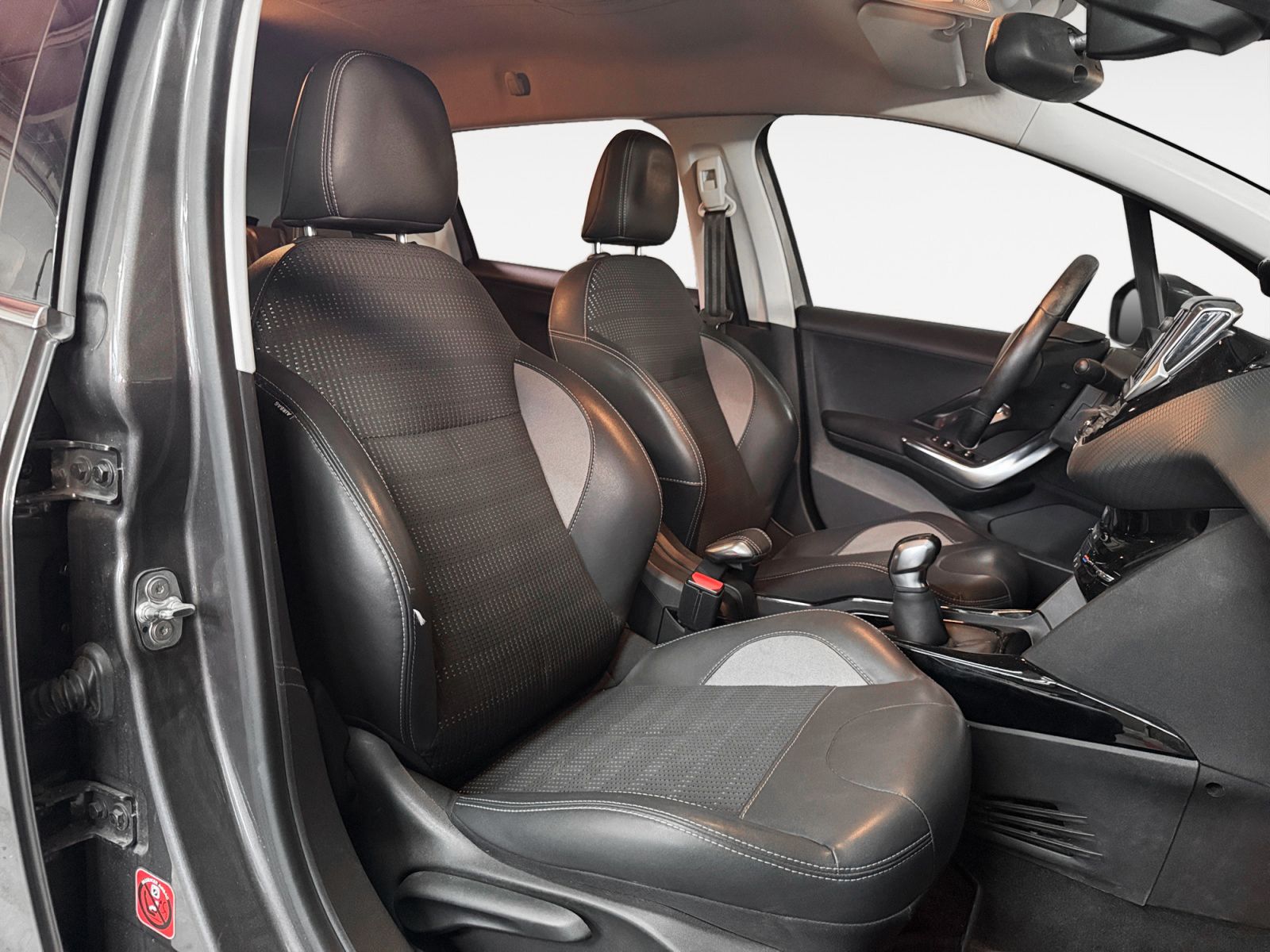 Peugeot 2008 PureTech 110 Allure - foto 12