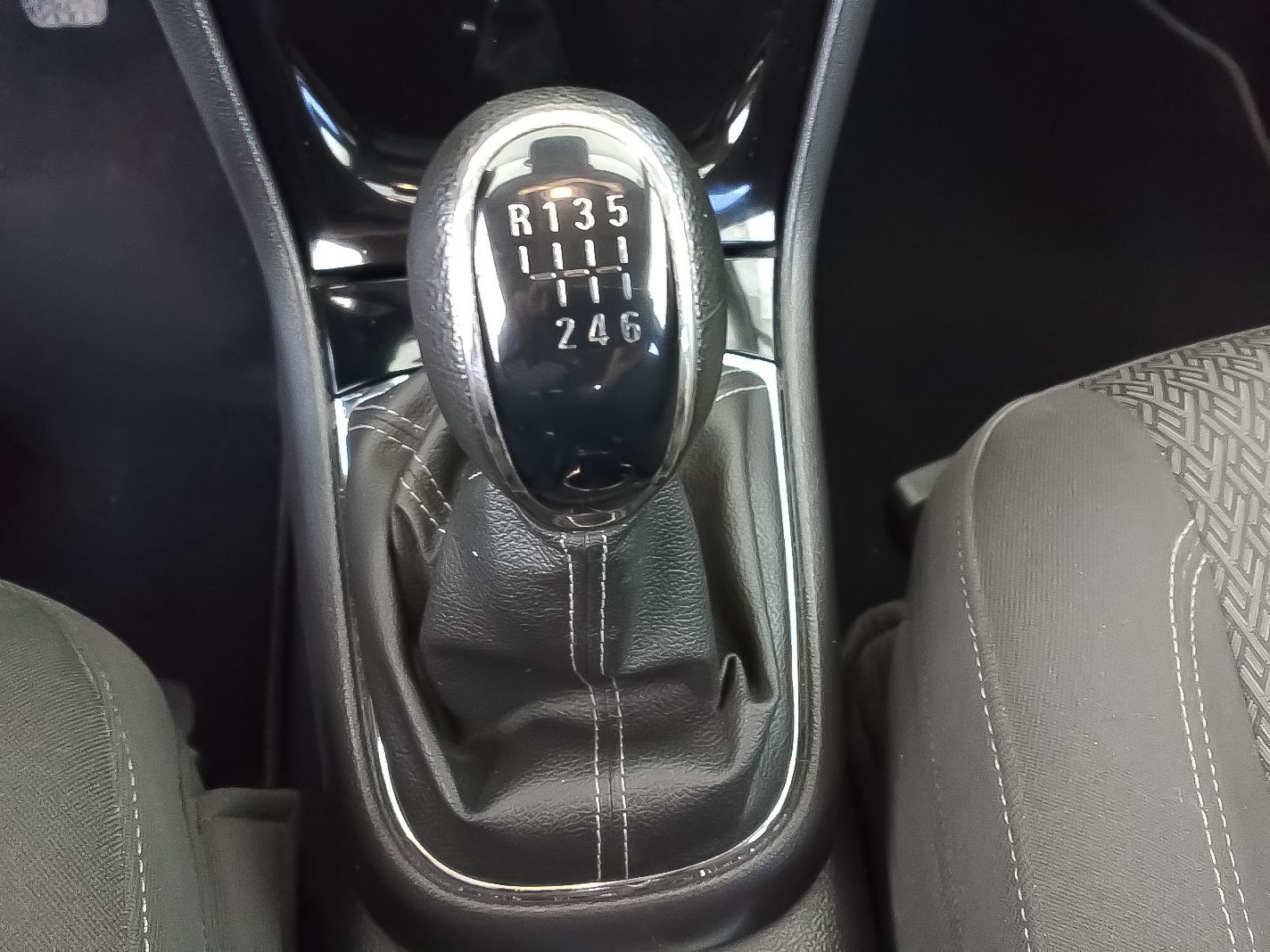 Opel Mokka 1.4 Turbo GLP 120 Aniversario 4x2 - foto 15