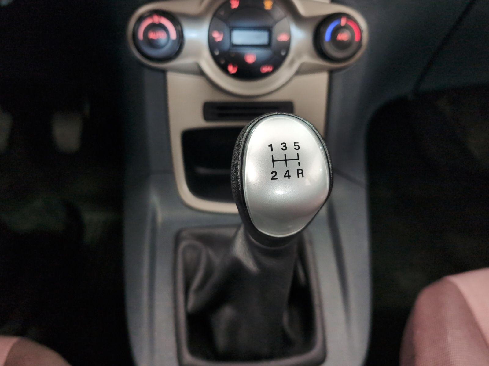 Ford Fiesta 1.25 Trend - foto 14