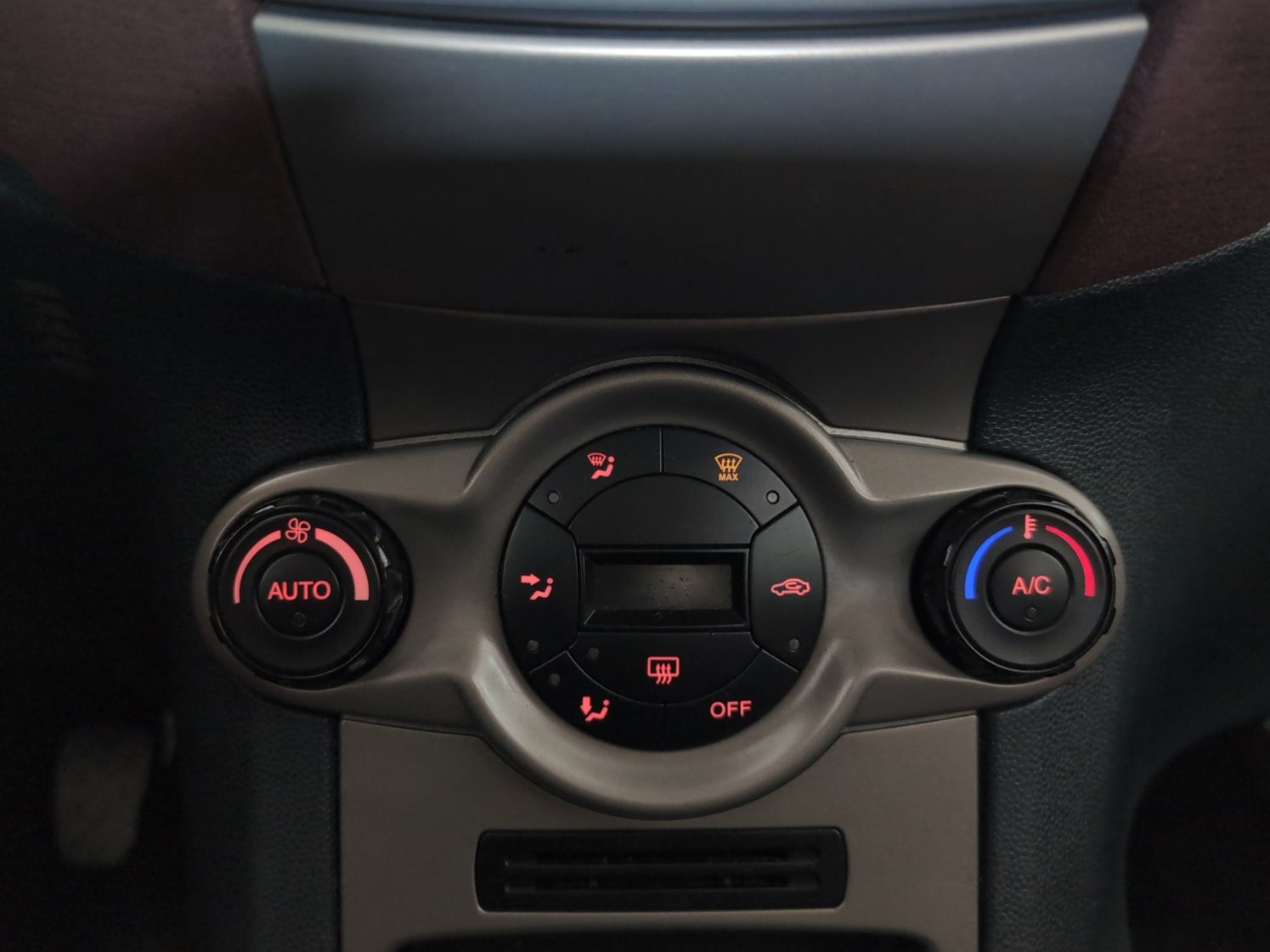 Ford Fiesta 1.25 Trend - foto 18