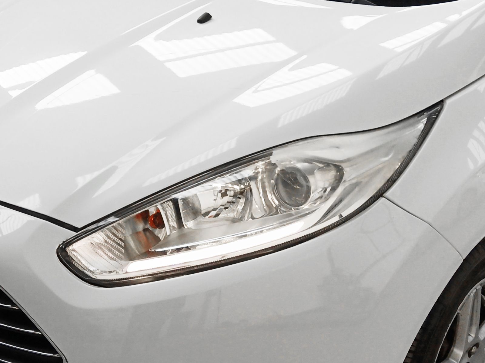 Ford Fiesta 1.0 EcoBoost Titanium - foto 25
