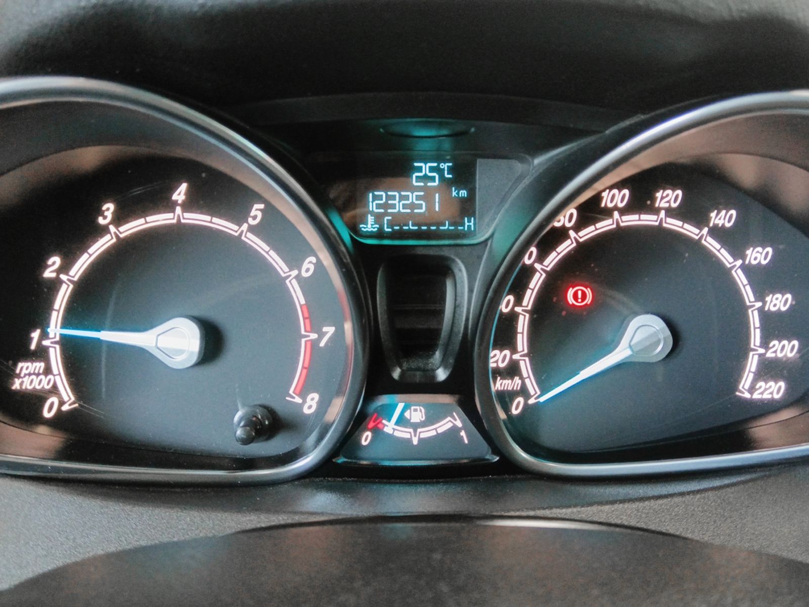Ford Fiesta 1.0 EcoBoost Titanium - foto 15