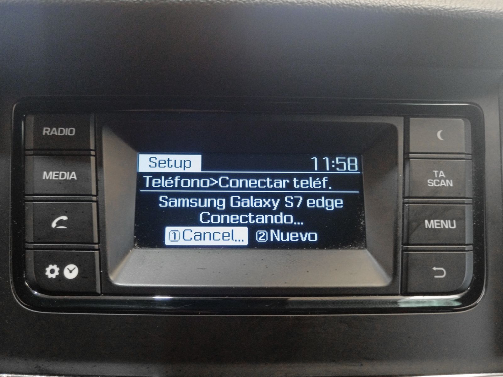 Hyundai Tucson 1.7 CRDi BlueDrive Klass 4x2 - foto 18