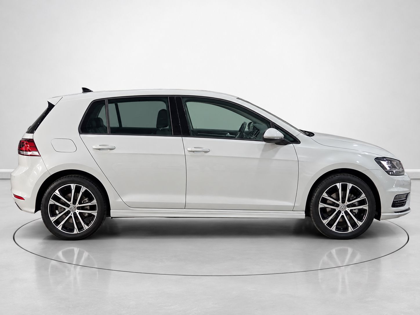 Volkswagen Golf Sport 2.0 TDI CR BMT - foto 2