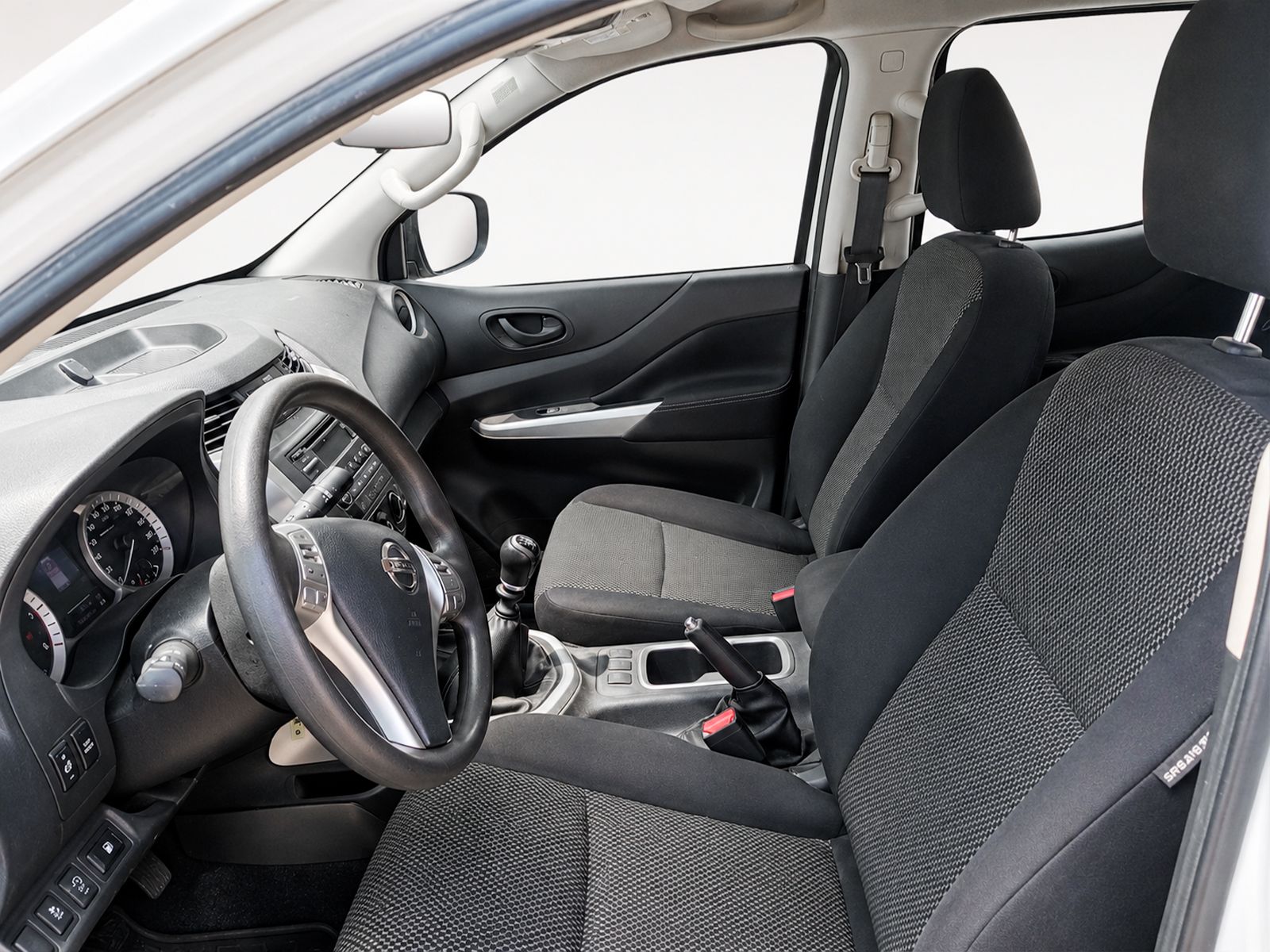 Nissan Navara PickUp 2.3 dCi Doble Cabina Visia - foto 9