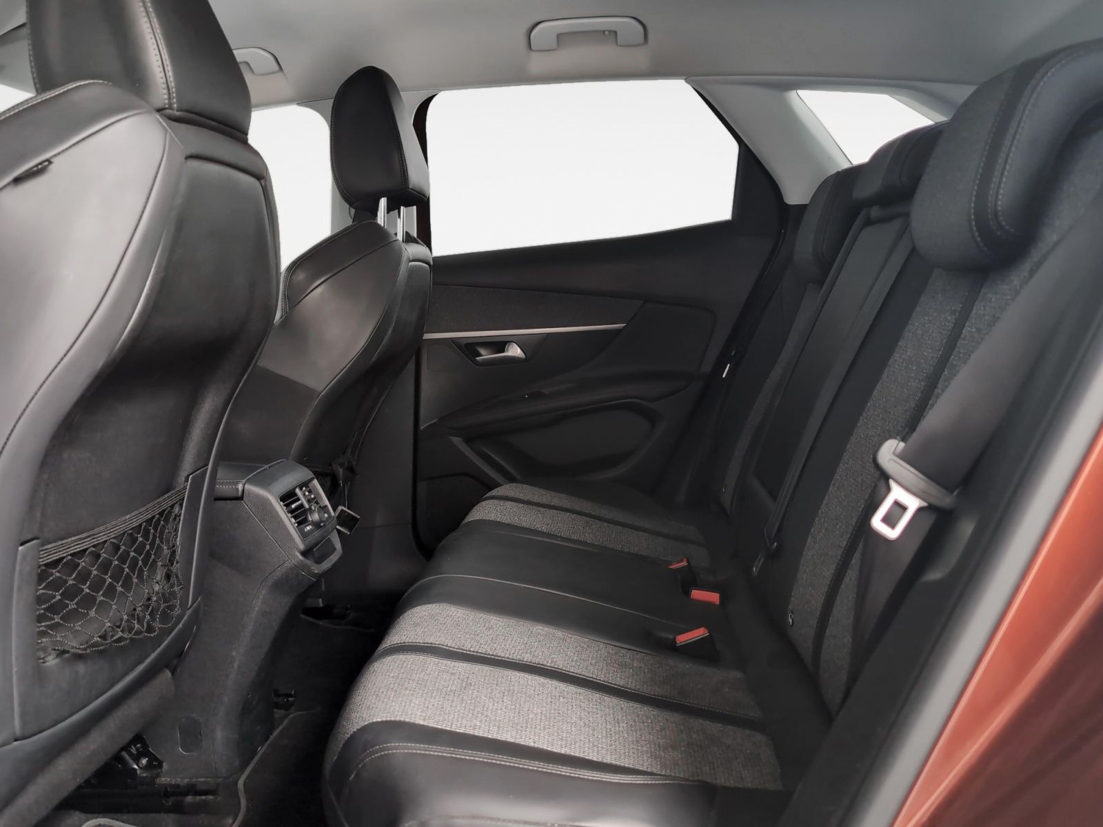 Peugeot 3008 BlueHDi 120 Allure EAT6 - foto 12