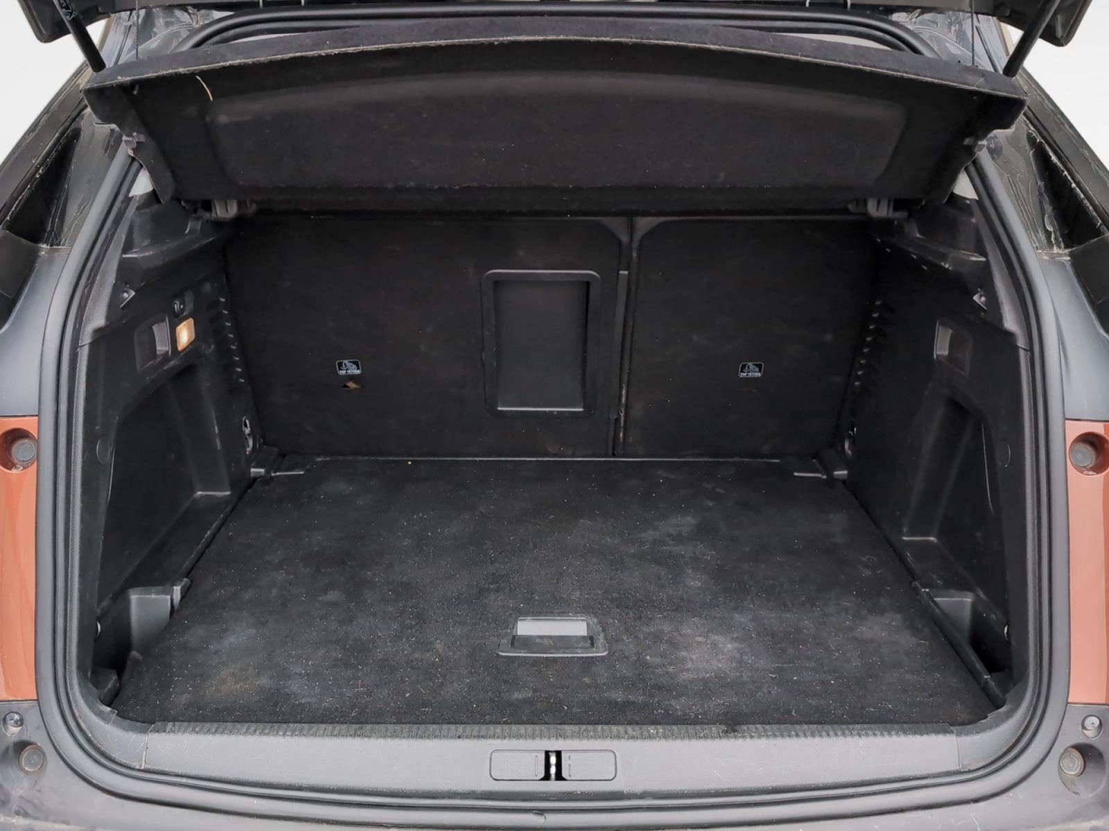 Peugeot 3008 BlueHDi 120 Allure EAT6 - foto 14