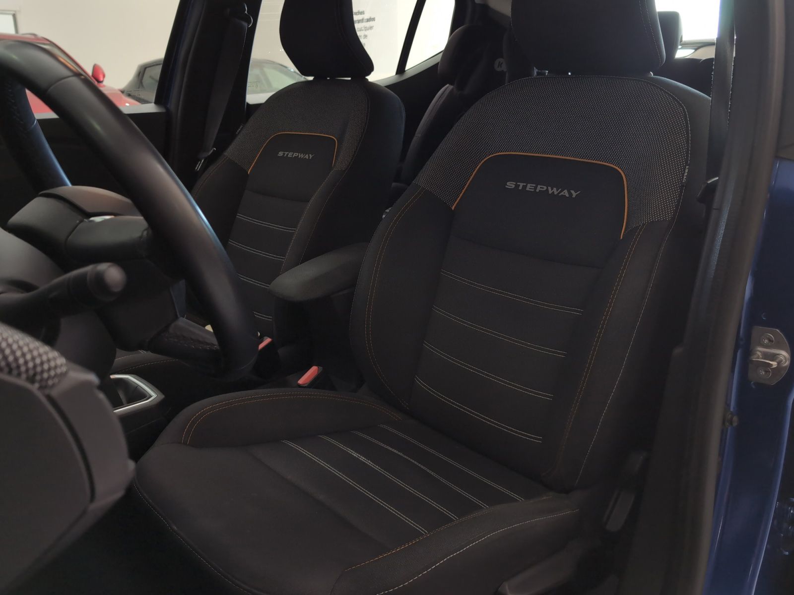 Dacia Sandero Stepway Comfort TCe - foto 22
