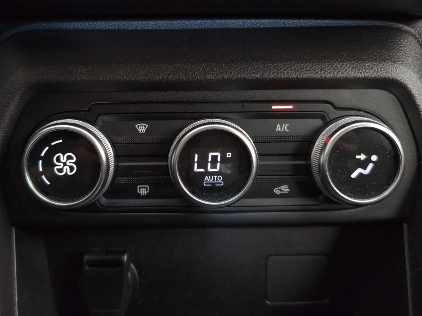 Dacia Sandero Stepway Comfort TCe - foto 21