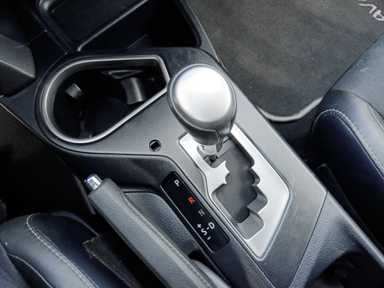 Toyota RAV4 2.5l hybrid Advance 2WD - foto 16