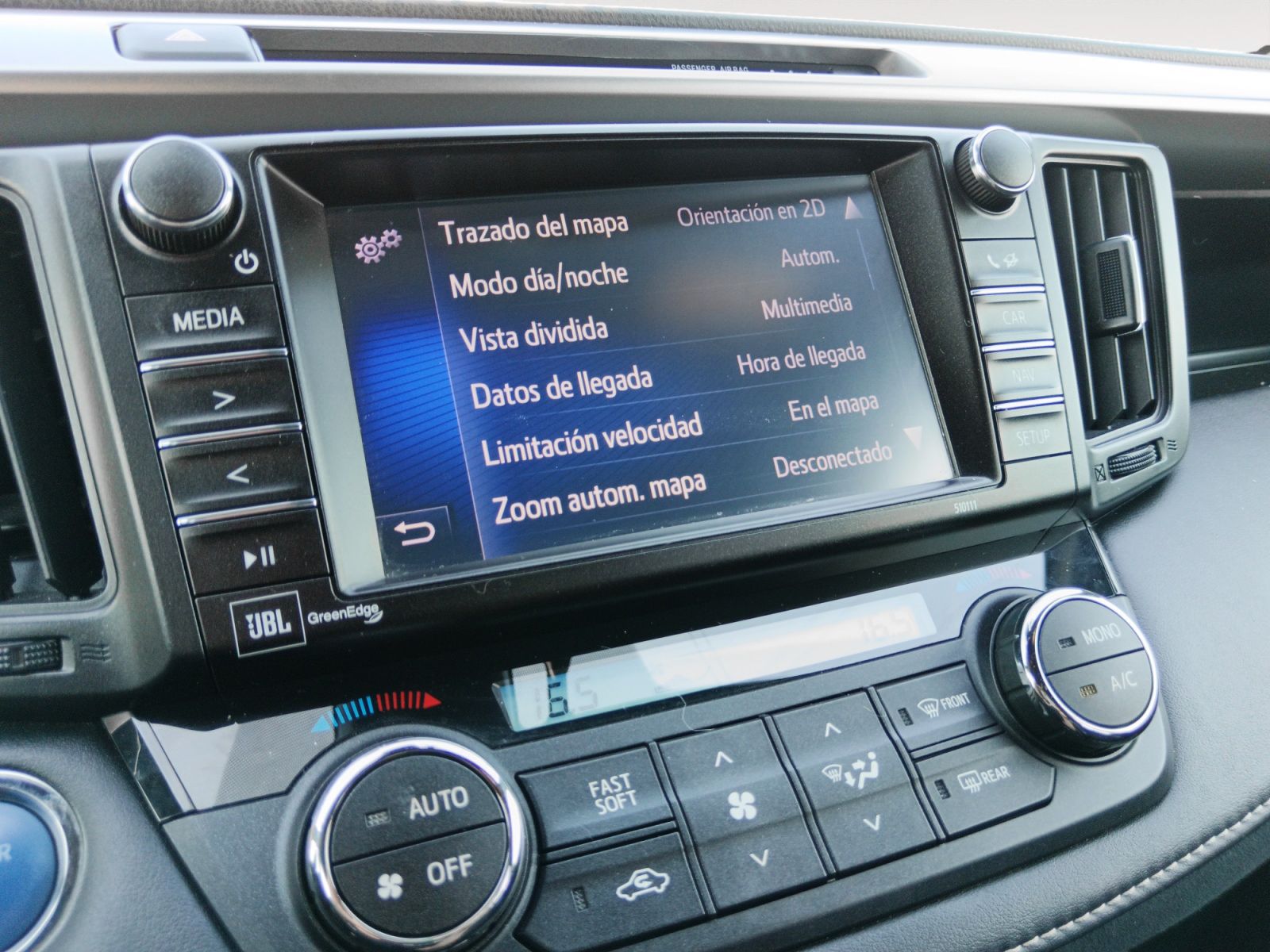Toyota RAV4 2.5l hybrid Advance 2WD - foto 19